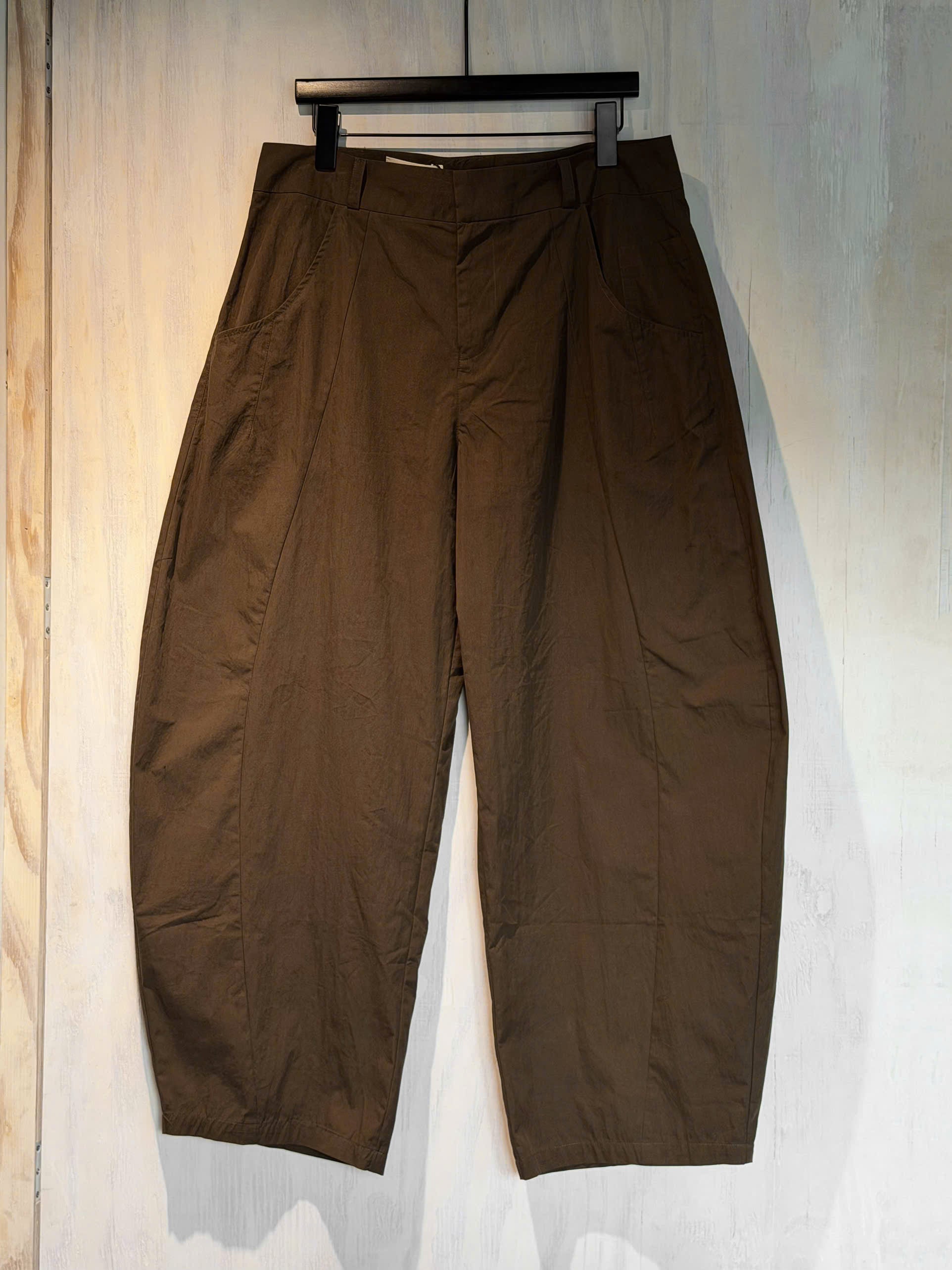 BẤT CHỢT PANTS