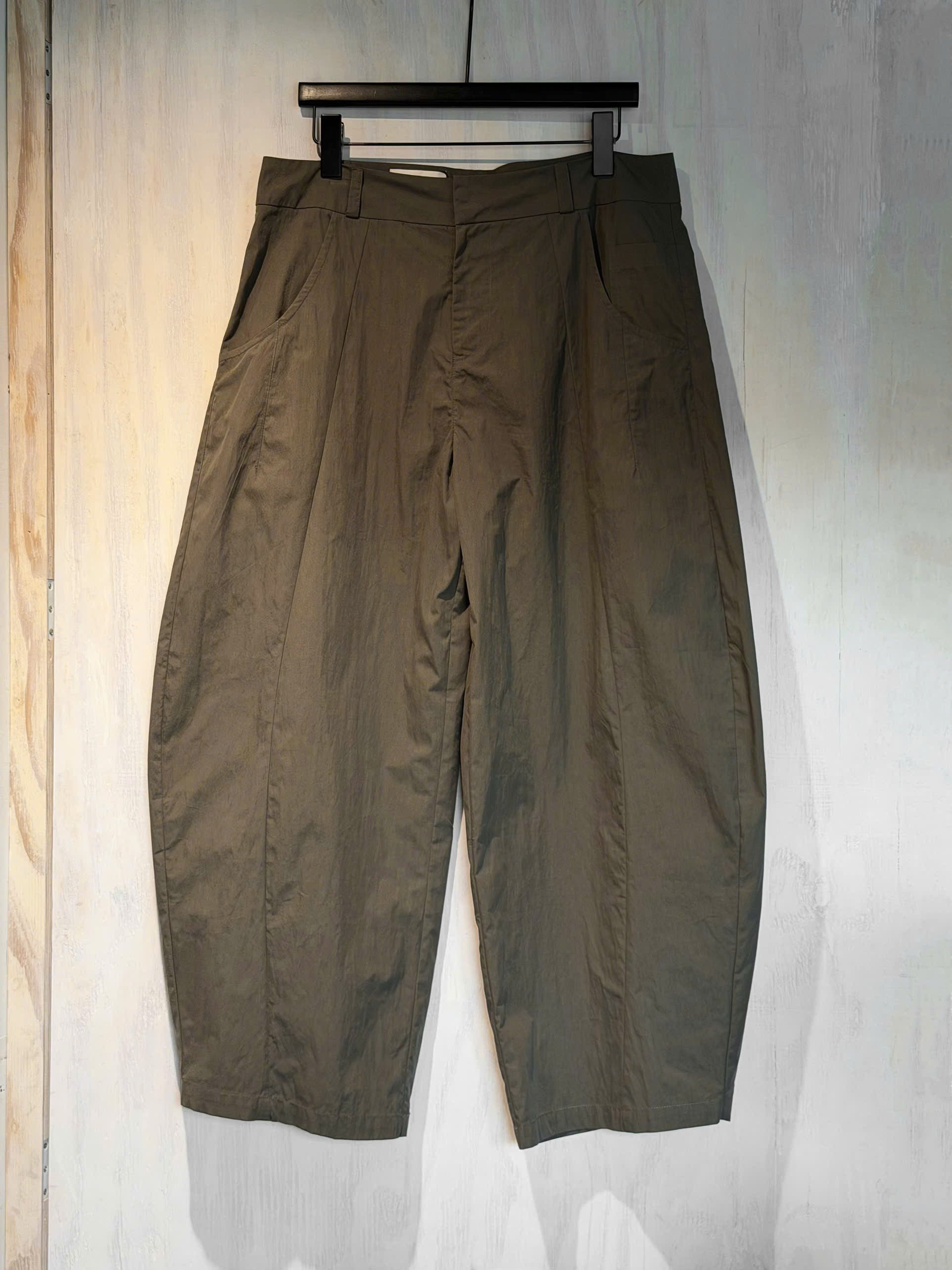 BẤT CHỢT PANTS