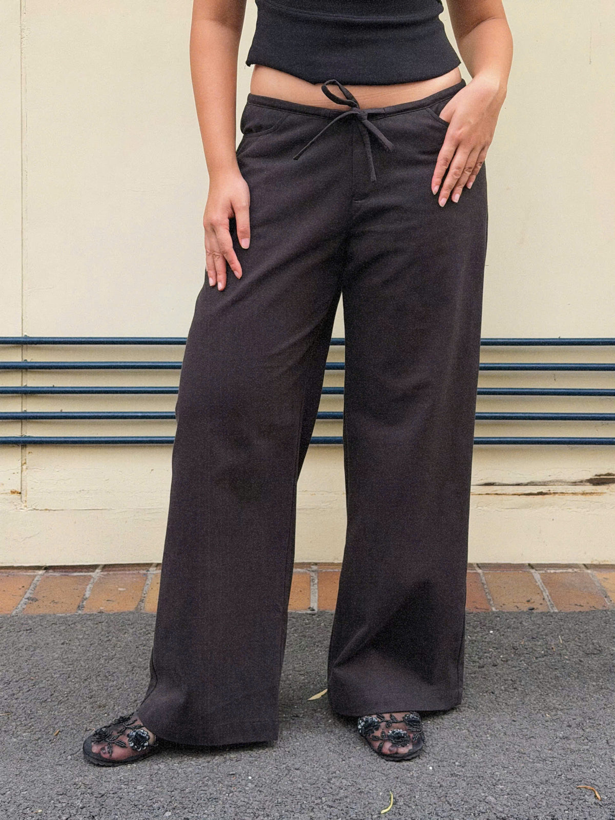 THẲNG THỚM PANTS