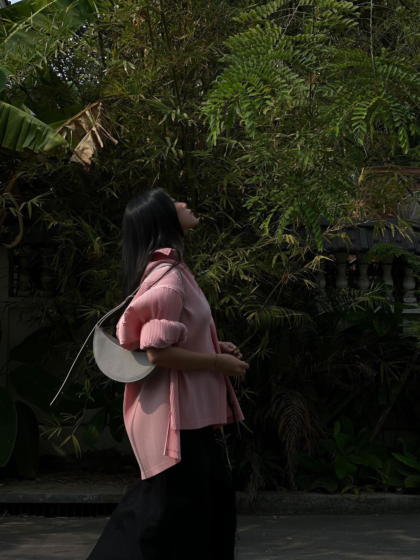 BÁN NGUYỆT BAG