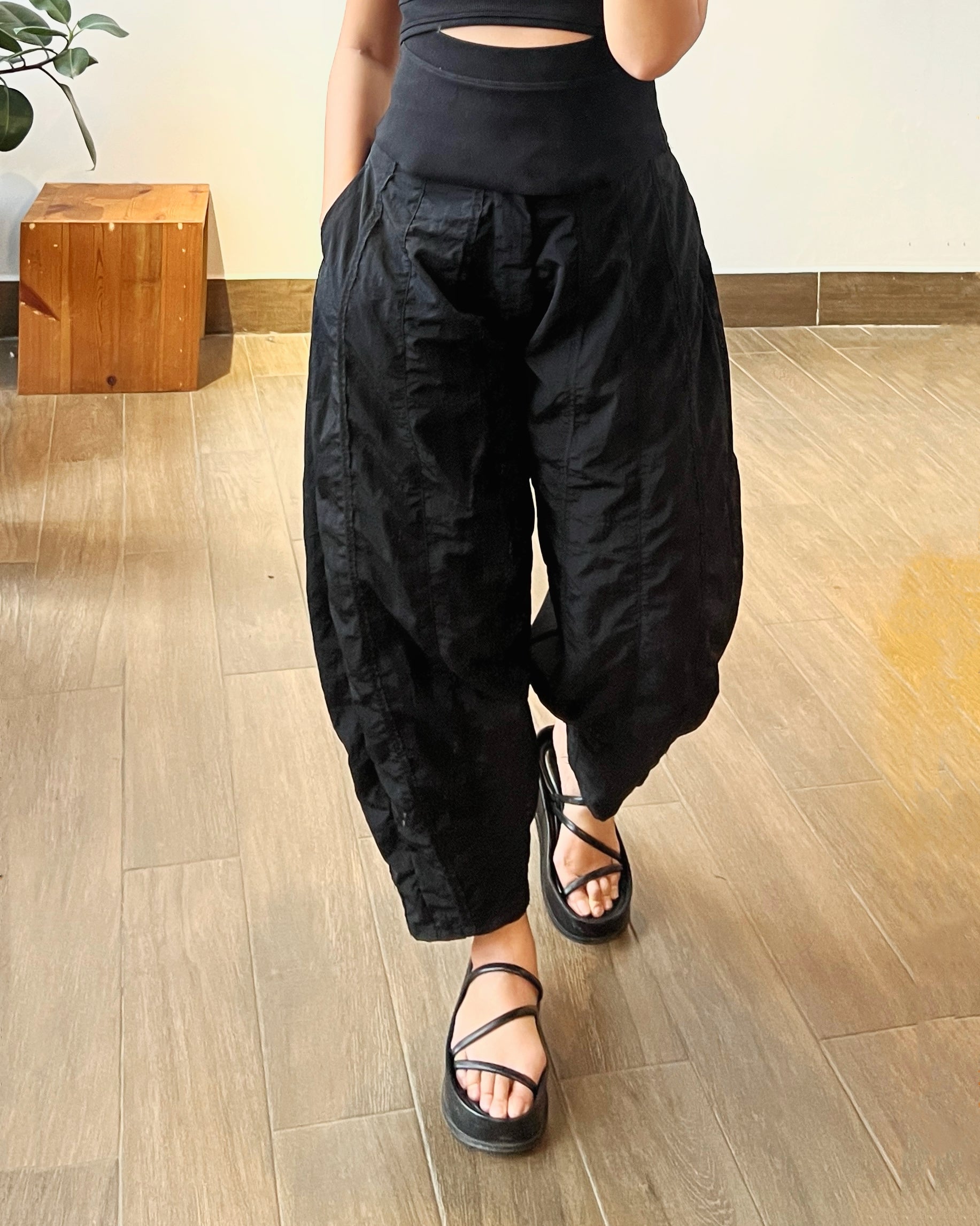 BÁT NGÁT PANTS