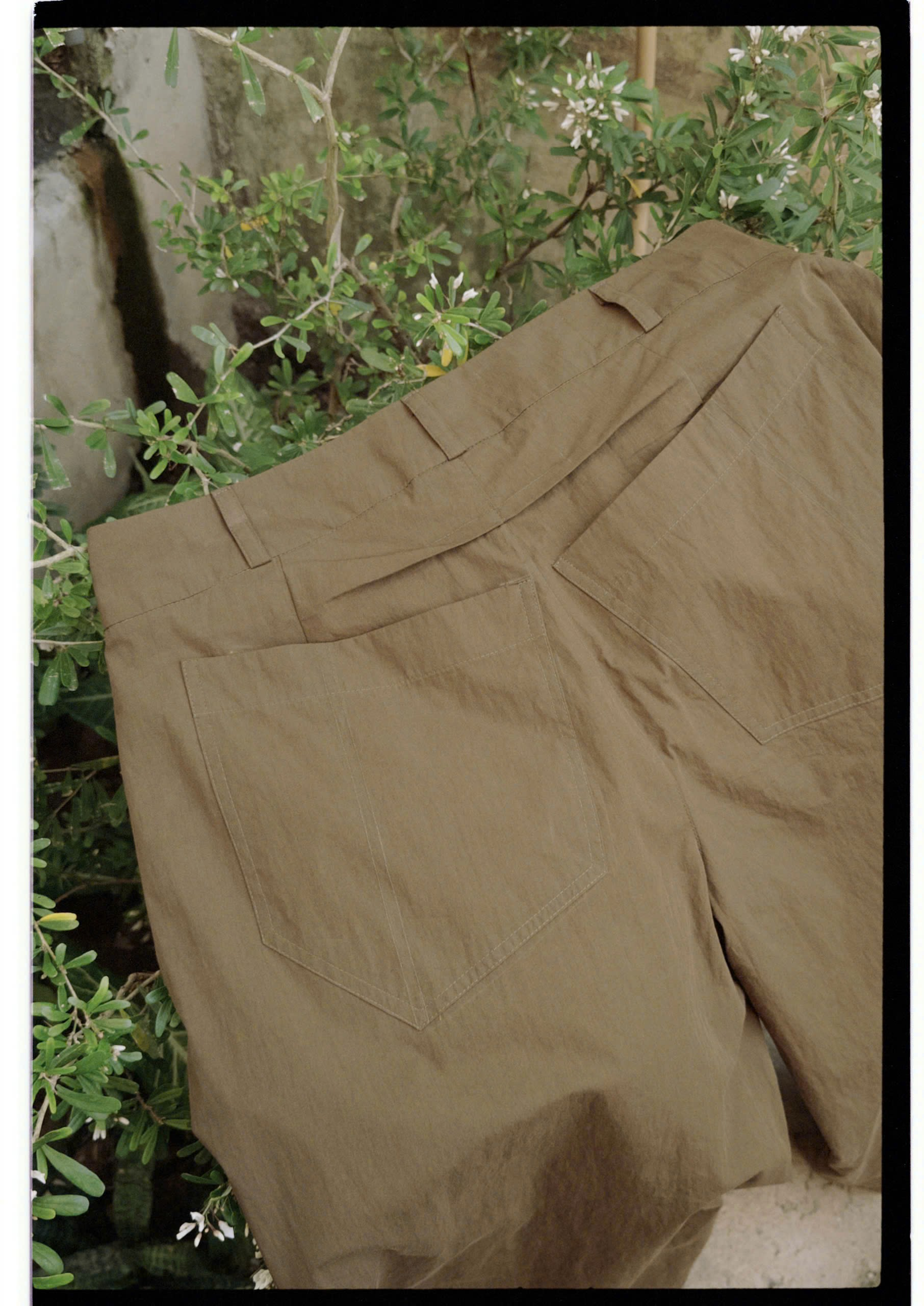 BẤT CHỢT PANTS