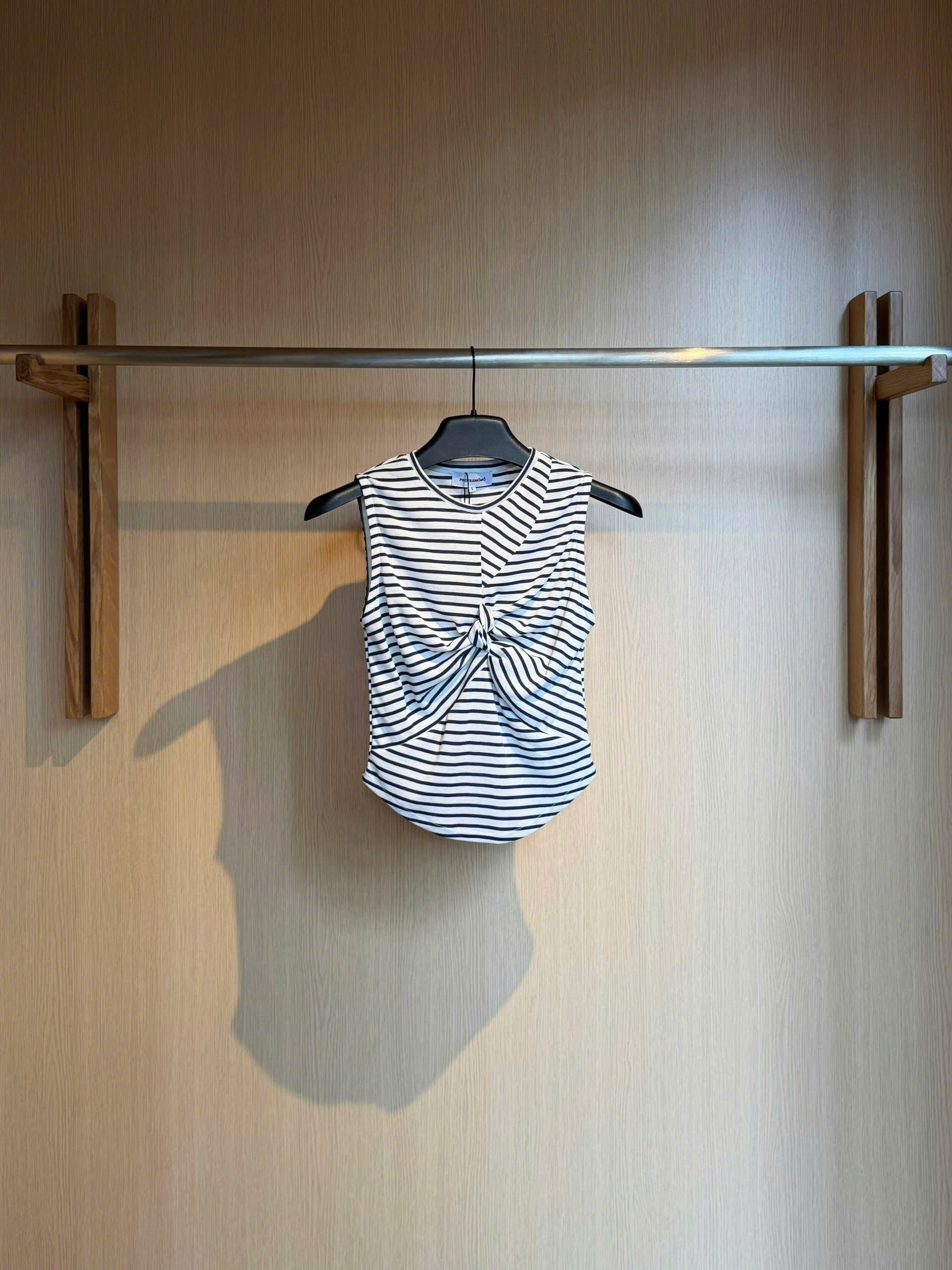 XAO XUYẾN TOP - WHITE (NAVY STRIPE)